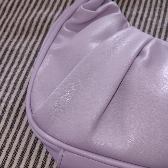 Olivia & Kate Lavender Bag - Picture 4 of 7